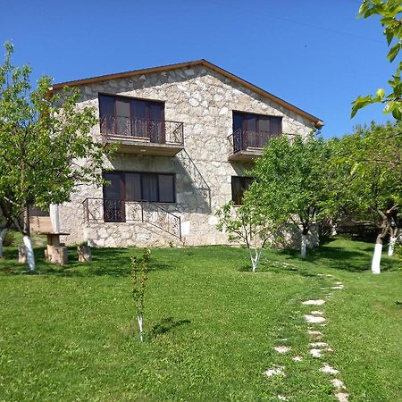 Guest House Ijevan'S Garden Exteriér fotografie