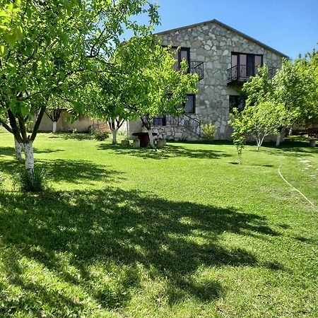 Guest House Ijevan'S Garden Exteriér fotografie