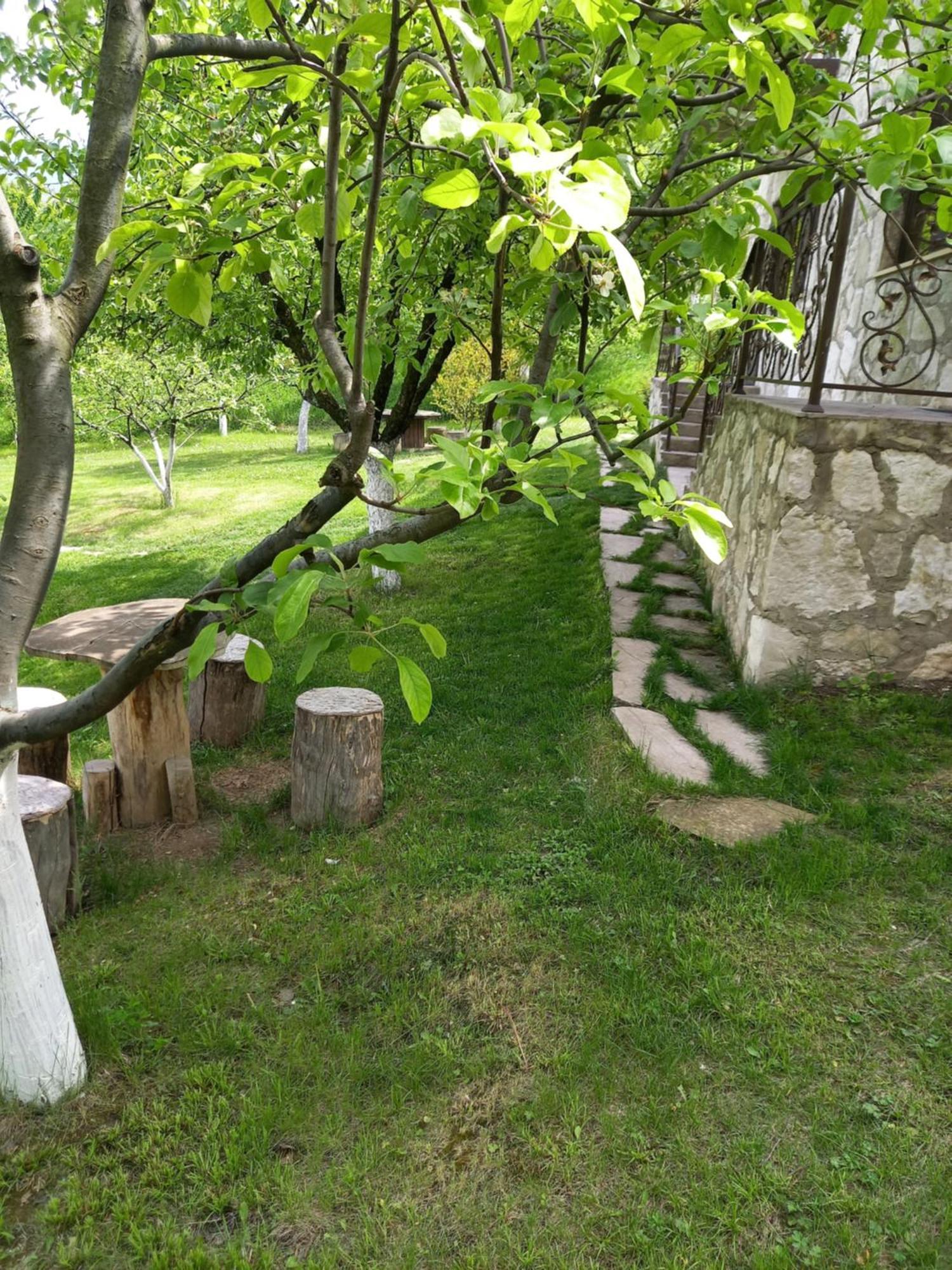 Guest House Ijevan'S Garden Exteriér fotografie